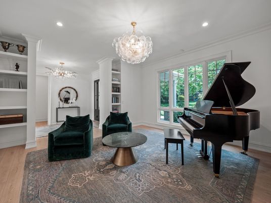 Chandelier, Interior, Piano, Recessed Lighting, Wood Texture Flooring