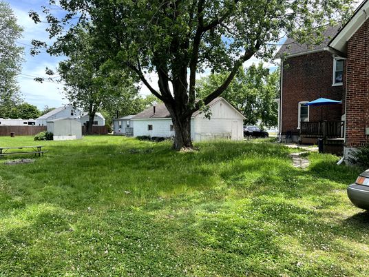 Backyard, Detached Garage, Exterior
