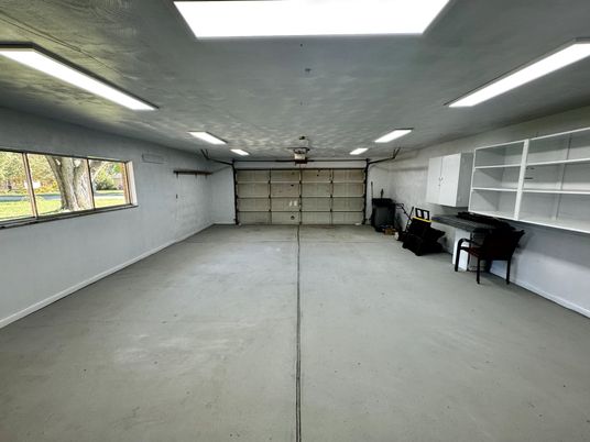 Garage, Interior, Recessed Lighting