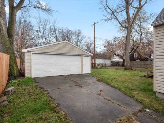 Backyard, Detached Garage, Exterior
