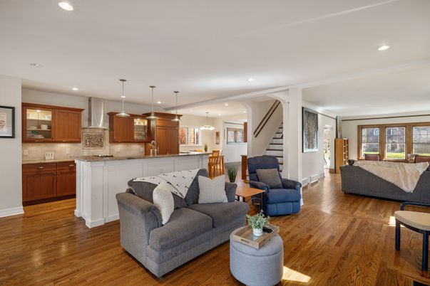 Interior, Kitchen, Living room, Pendant Lights, Recessed Lighting, Wood Texture Flooring