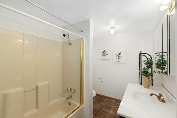 DE Listing image placeholder