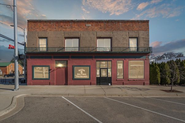 Exterior, Facade, Rowhouse