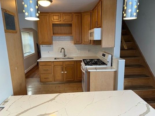 Interior, Kitchen, Pendant Lights, Wood Texture Flooring