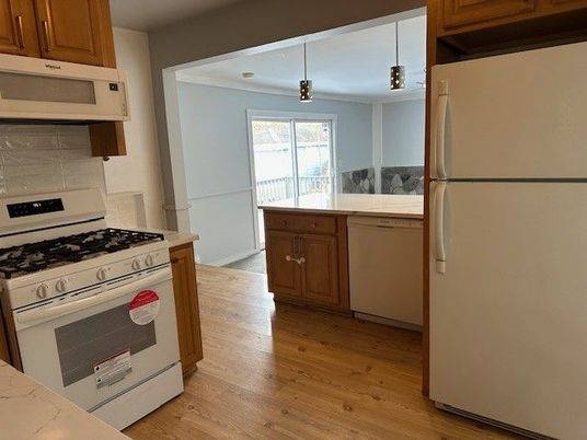 Interior, Kitchen, Pendant Lights, Wood Texture Flooring