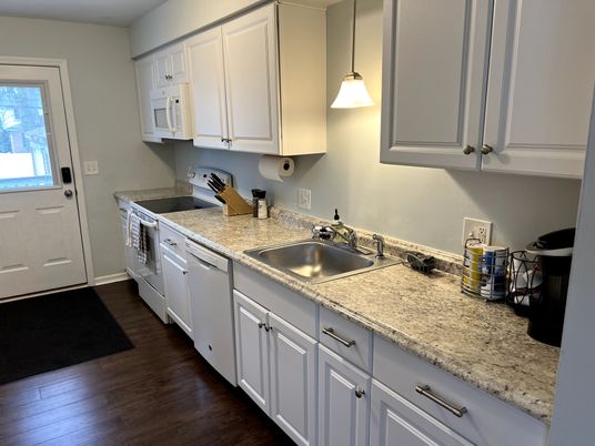 Interior, Kitchen, Pendant Lights, Wood Texture Flooring