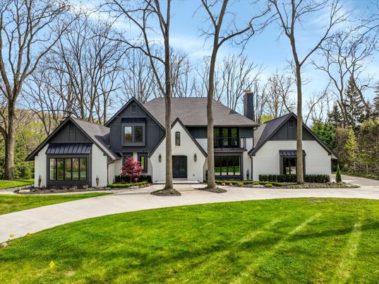 Backyard, Exterior, Facade, Farmhouse