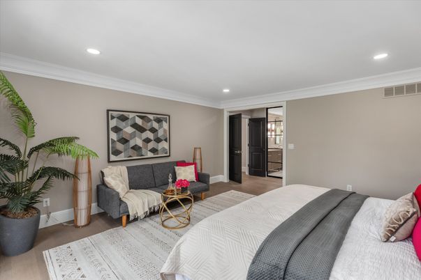 Bedroom, Interior, Recessed Lighting, Wood Texture Flooring