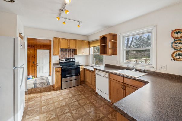 Interior, Kitchen, Stainless Steel Appliances