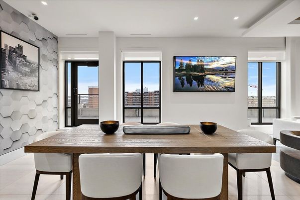 Dining room, Interior, Recessed Lighting