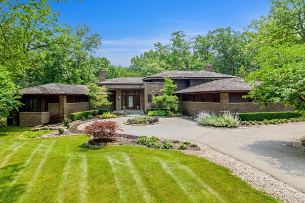 Exterior, Facade, Brick Facade, Log Home