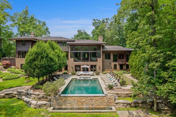 Exterior, Facade, Brick Facade, Pool, Log Home