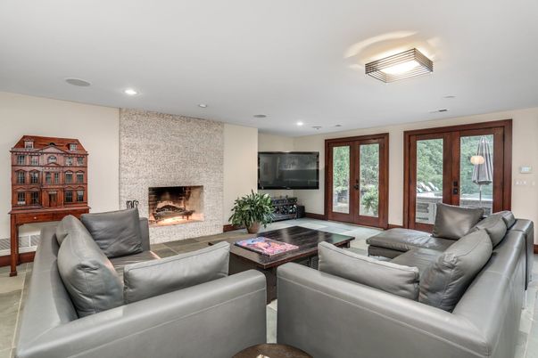 Fireplace, Interior, Living room, Recessed Lighting