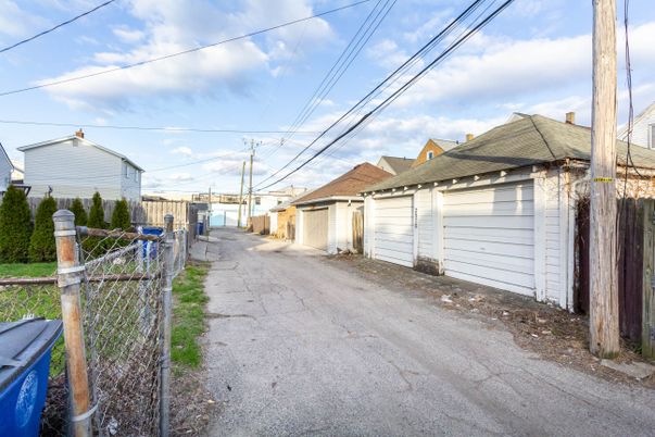 Backyard, Detached Garage, Exterior