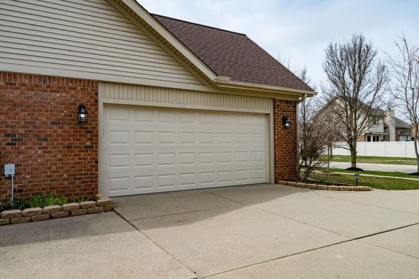 Detached Garage, Exterior