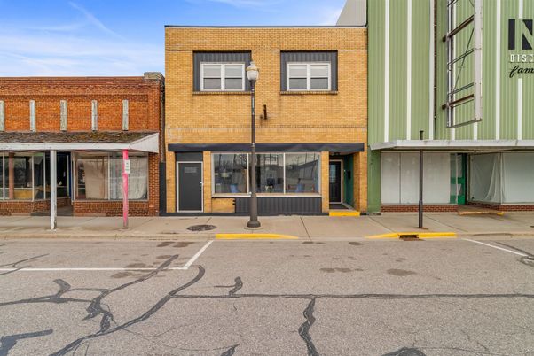 Exterior, Facade, Brick Facade, Rowhouse