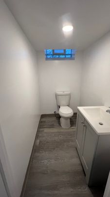 Bathroom, Interior, Recessed Lighting, Wood Texture Flooring