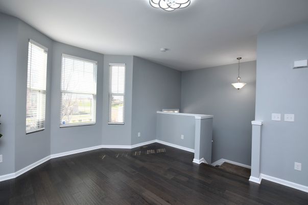 Empty room, Interior, Pendant Lights, Wood Texture Flooring