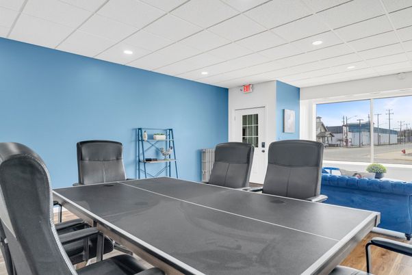 Game Room, Interior, Recessed Lighting