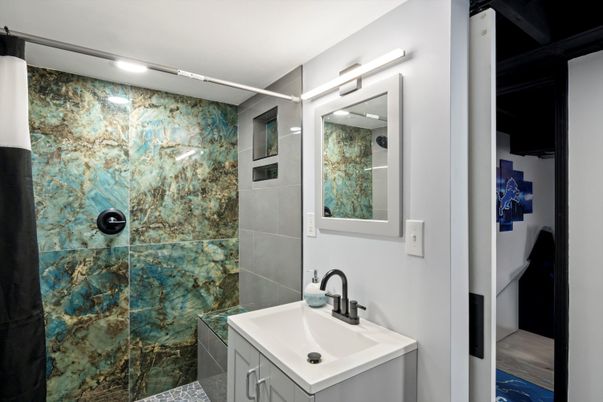 Bathroom, Interior, Recessed Lighting