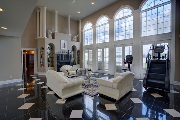 Fitness Equipment, Interior, Living room, Recessed Lighting
