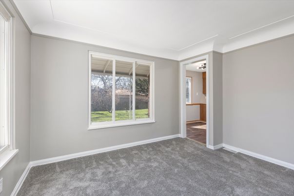Empty room, Interior