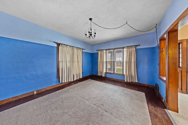 Chandelier, Empty room, Interior