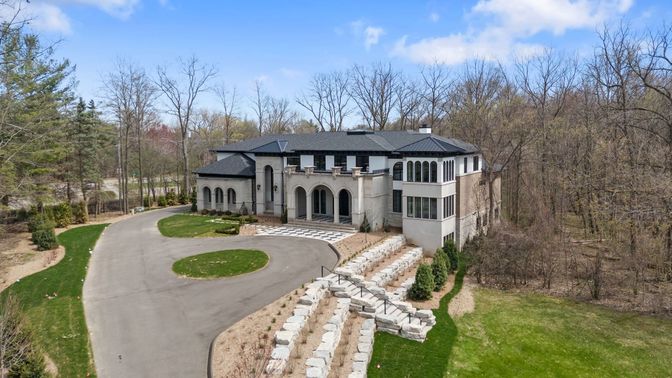 Backyard, Exterior, Facade, French Provincial
