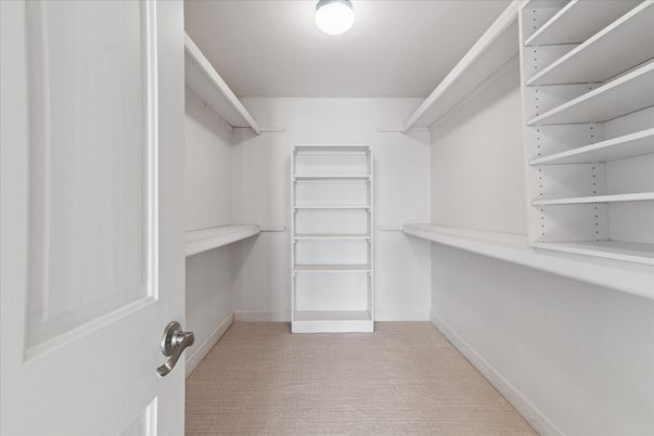 Interior, Walk-in Closets