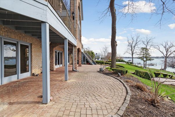 Exterior, Water