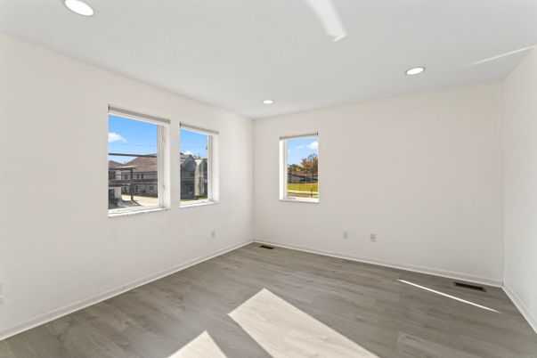 DE Listing image placeholder