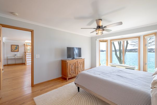 Bedroom, Interior, Water, Wood Texture Flooring