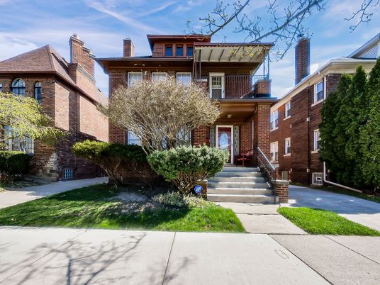Exterior, Facade, Brick Facade, American Foursquare