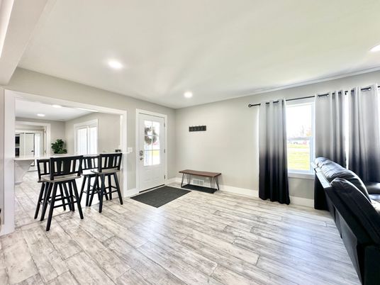 Interior, Recessed Lighting, Wood Texture Flooring