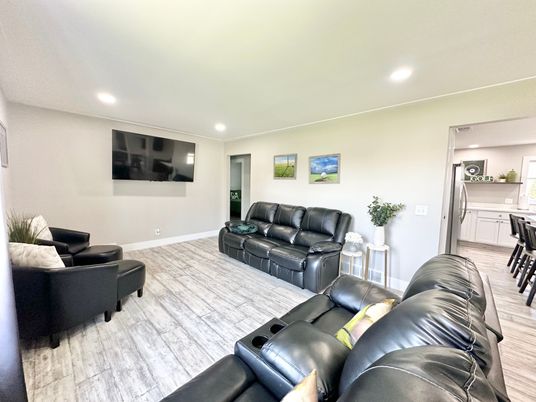 Home Theatre Room, Interior, Living room, Recessed Lighting, Wood Texture Flooring