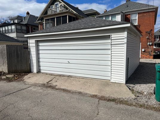 Detached Garage, Exterior
