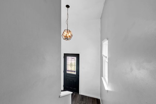Interior, Pendant Lights, Wood Texture Flooring