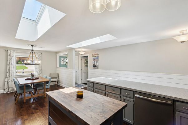 Dining room, Interior, Kitchen, Pendant Lights, Wood Texture Flooring