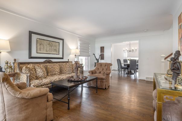 Chandelier, Dining room, Interior, Living room, Wood Texture Flooring