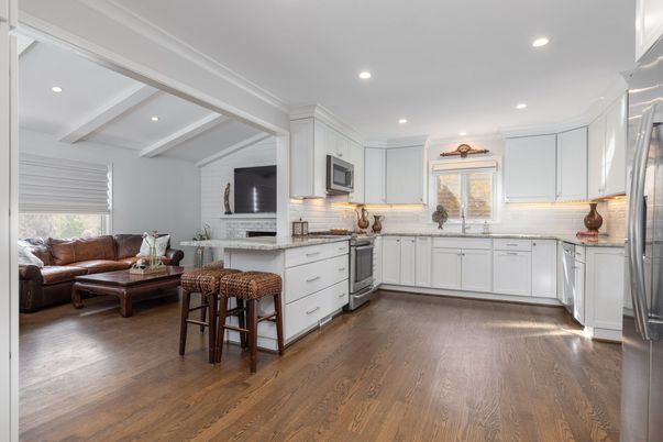 Interior, Kitchen, Living room, Recessed Lighting, Wood Texture Flooring