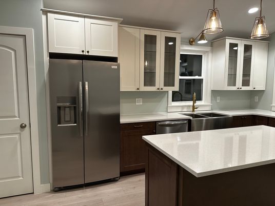 Interior, Kitchen, Pendant Lights, Recessed Lighting, Wood Texture Flooring