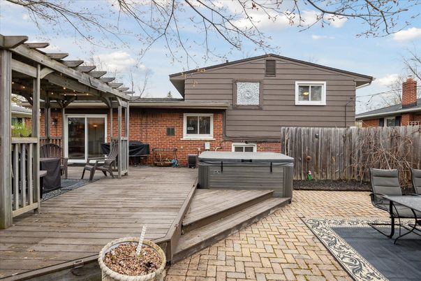 Exterior, Hot Tub