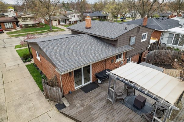 Exterior, Drone