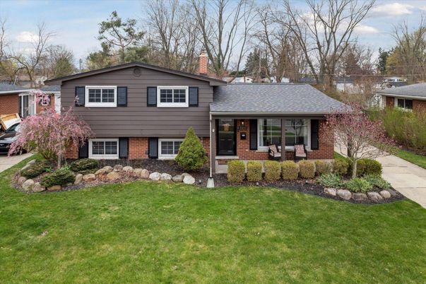 Exterior, Facade, Brick Facade, Split Level