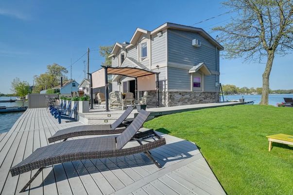 Backyard, Exterior, Water