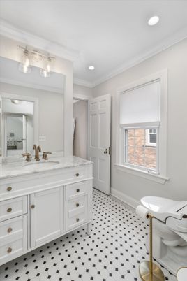 Bathroom, Dual Sink Vanities, Interior, Recessed Lighting