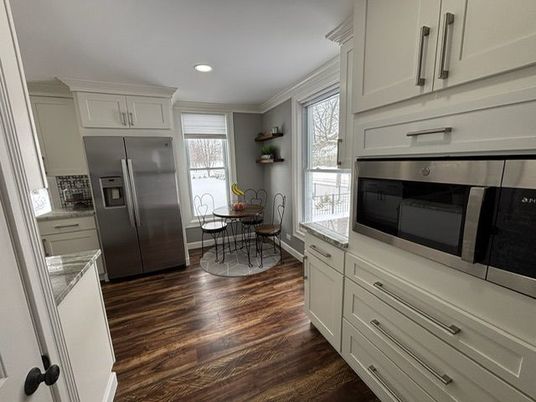 Dining room, Interior, Kitchen, Recessed Lighting, Stainless Steel Appliances, Wood Texture Flooring