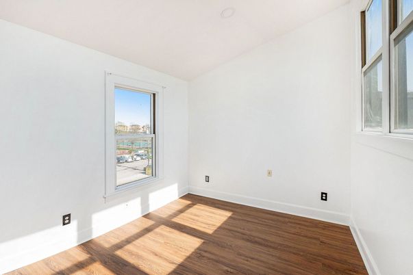 DE Listing image placeholder