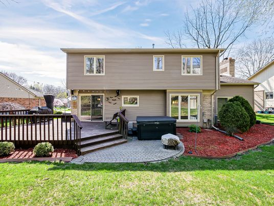 Exterior, Hot Tub