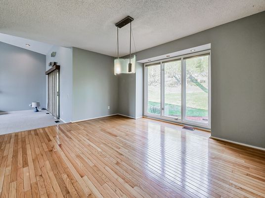 Empty room, Interior, Pendant Lights, Wood Texture Flooring